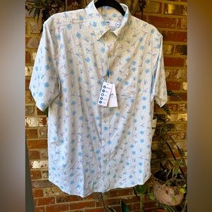 Southern Tide NWT men’s size medium ss sport shirt. “Guys with allure” pattern